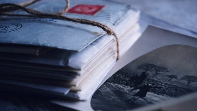 Kako su nastala prezimena na Balkanu i šta ona govore o našim precima?