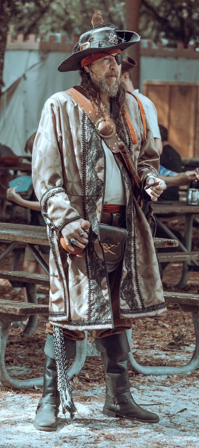 Zašto pirati nose povez preko jednog oka i druge morske legende
